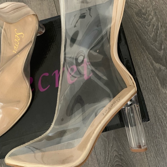 Transparent Calf Boots - Picture 4 of 5